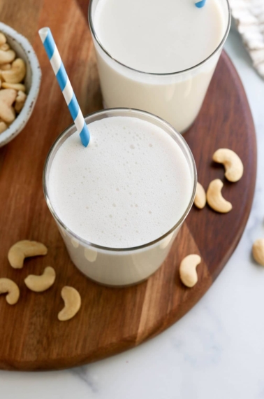 cashew milk in two glasses