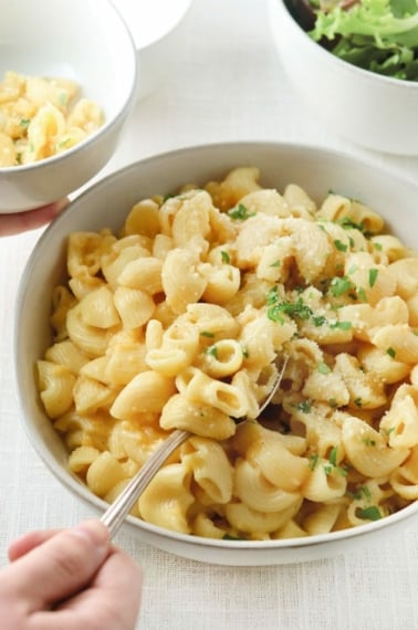 cauliflower mac n cheese