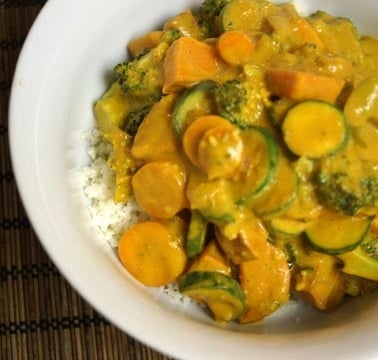 Detox friendly vegetable curry over rice