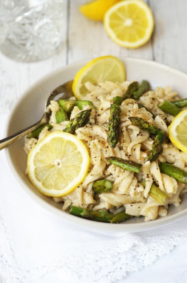 lemon asparagus pasta in bowl with fork